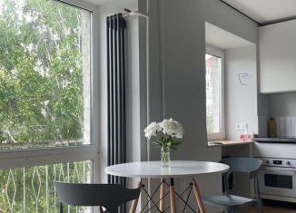 Сдаю в аренду 2-комнатную квартиру, 43 м2, Тюмень, улица 25 Октября, 46