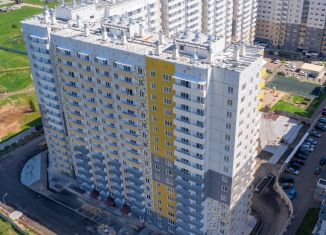 Трехкомнатная квартира на продажу, 64.7 м2, Красноярский край, улица Светлова, 42