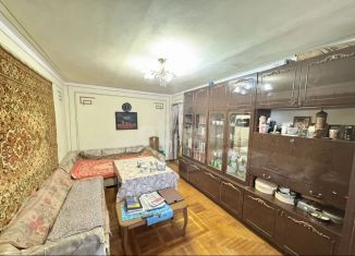 Продаю 3-ком. квартиру, 61 м2, Крым, улица Сельвинского, 89