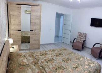 Сдача в аренду 2-ком. квартиры, 58 м2, Геленджик, Севастопольская улица, 46