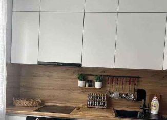 Сдаю в аренду однокомнатную квартиру, 43 м2, Москва, Новомарьинская улица, 16к1