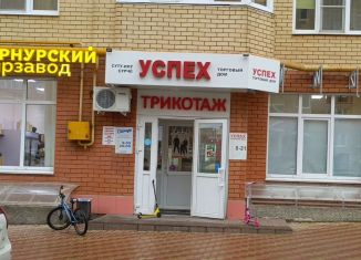 Сдача в аренду торговой площади, 25 м2, Чебоксары, улица Филиппа Лукина, 5