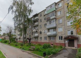 Продам 2-ком. квартиру, 46.2 м2, Владимир, проспект Строителей, 14