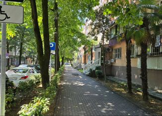 Продается торговая площадь, 36 м2, Краснодарский край, Красноармейская улица, 14