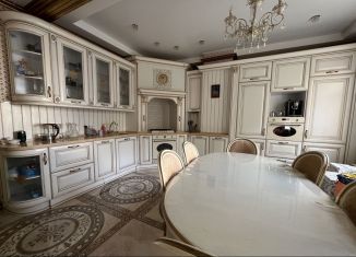 Продаю трехкомнатную квартиру, 72.9 м2, Республика Башкортостан, улица Карла Маркса, 8А