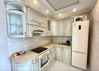 Продается двухкомнатная квартира, 52 м2, Сочи, улица Цюрупы, 32, микрорайон Новый Сочи