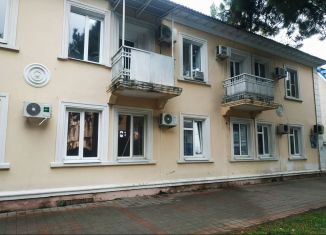 Сдается в аренду трехкомнатная квартира, 70 м2, Анапа, Крымская улица, 138