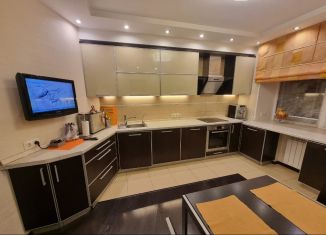 Продается 3-комнатная квартира, 110 м2, Архангельск, Воскресенская улица, 14