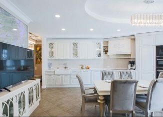 Продается четырехкомнатная квартира, 175 м2, Ростов-на-Дону, улица Максима Горького, 242