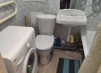 Сдам в аренду 1-ком. квартиру, 32 м2, Татарстан, улица Тукая, 32