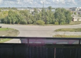 Продам 1-комнатную квартиру, 29.4 м2, Новоалтайск, улица Военстроя, 82