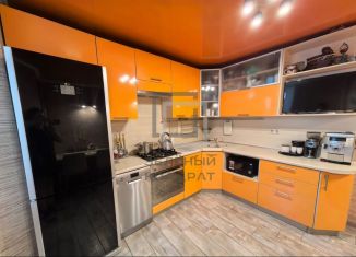 Продается трехкомнатная квартира, 83.5 м2, Стерлитамак, улица Худайбердина, 56А