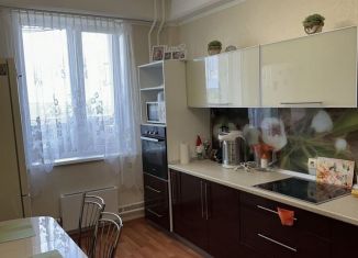 Продам 1-ком. квартиру, 38 м2, Пермь, Хабаровская улица, 54