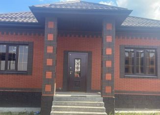 Продам дом, 130 м2, Ессентуки, улица имени Рыбникова