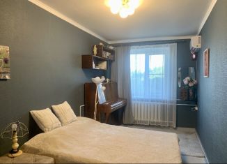 Продам 3-ком. квартиру, 59 м2, Ростов-на-Дону, Пролетарский район, Комсомольская улица, 79/5