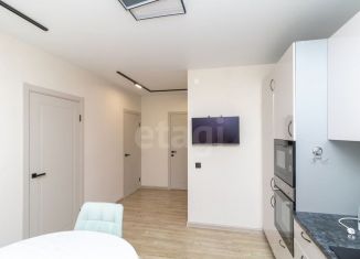 Продаю 2-ком. квартиру, 44.8 м2, Тюмень, улица Ю.-Р.Г. Эрвье, 32к1