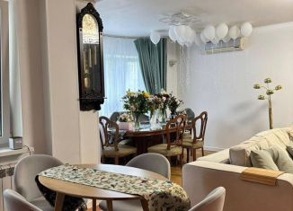 Сдается в аренду двухкомнатная квартира, 75 м2, Москва, Новочерёмушкинская улица, 23к3, метро Крымская