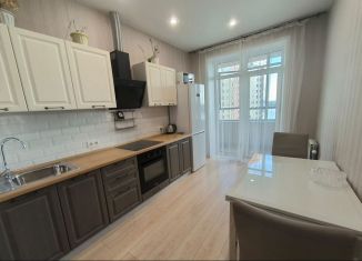 Сдаю в аренду 2-ком. квартиру, 60 м2, Новосибирск, 2-я Обская улица, 154, Октябрьский район