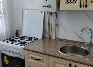 Продается двухкомнатная квартира, 40 м2, Дзержинск, улица Марковникова, 10