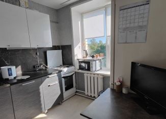 Продается 2-комнатная квартира, 44.1 м2, Кириши, проспект Ленина, 3