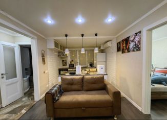 Продается двухкомнатная квартира, 45 м2, Красноярский край, улица Тельмана, 16