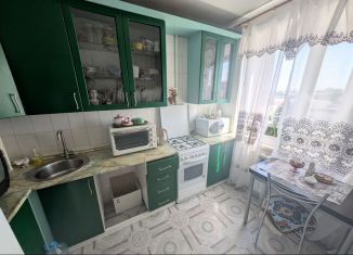 Продам 2-комнатную квартиру, 51 м2, Батайск, улица Крупской, 5