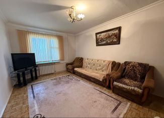Сдаю 1-комнатную квартиру, 45 м2, Грозный, улица Шейха Али Митаева, 85