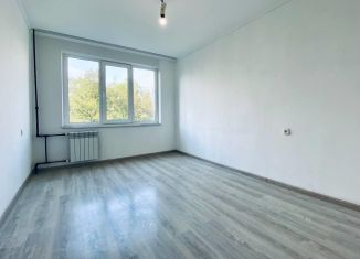 Продаю 3-комнатную квартиру, 72 м2, Краснодар, улица Тюляева, 5, микрорайон Комсомольский