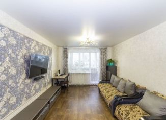 Продается трехкомнатная квартира, 86 м2, Тюмень, Транспортная улица, 79/2