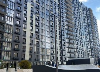 Продам 2-ком. квартиру, 52 м2, Краснодар, улица имени Владимира Жириновского, 7