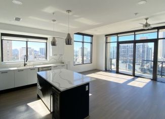 Продаю 2-комнатную квартиру, 58.5 м2, Грозный, улица Шейха Али Митаева, 3