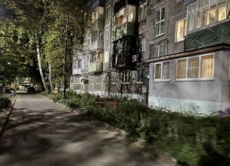 Продажа 1-комнатной квартиры, 32.1 м2, Чебоксары, улица 50 лет Октября, 6