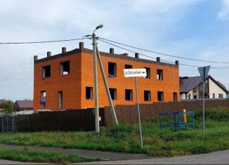 Продаю дом, 400 м2, посёлок городского типа Северный, Волшебная улица, 1