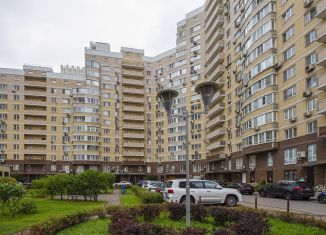 Продам 3-комнатную квартиру, 132 м2, Москва, улица Покрышкина, 8к3, ЖК Академия Люкс