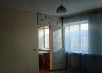 Сдаю в аренду однокомнатную квартиру, 30 м2, Омск, переулок Суровцева, 3