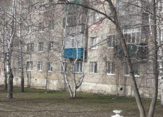 Продажа трехкомнатной квартиры, 59 м2, поселок Тюльган, улица Кирова, 3