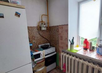 Продается 1-комнатная квартира, 32 м2, Обоянь, улица Ленина, 85Б