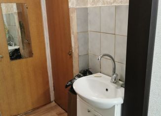 Продам комнату, 17 м2, Междуреченск, улица Комарова, 1