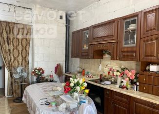 Продам 2-комнатную квартиру, 98 м2, Грозный, проспект Ахмат-Хаджи Абдулхамидовича Кадырова, 137