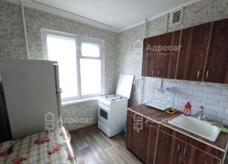 Сдача в аренду 2-ком. квартиры, 45 м2, Волгоград, Ростовская улица, 11, Ворошиловский район