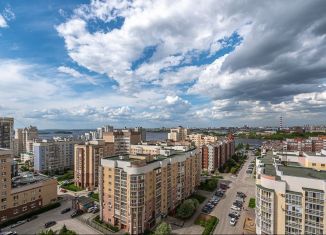 Продается четырехкомнатная квартира, 200 м2, Екатеринбург, улица Татищева, 90, улица Татищева