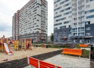 Продажа 2-ком. квартиры, 56 м2, Тюмень, улица Бакинских Комиссаров, 1, ЖК Жуков