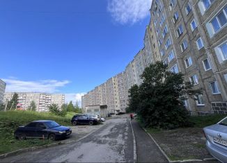 Продаю 2-ком. квартиру, 51 м2, Березники, Юбилейная улица, 141