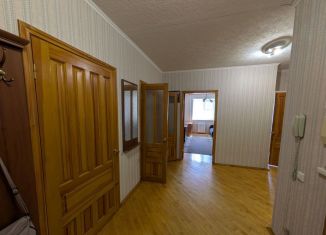 Сдача в аренду 3-ком. квартиры, 100 м2, Рязань, улица Есенина, 41