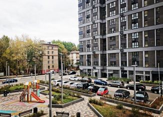 Сдаю в аренду трехкомнатную квартиру, 87 м2, Москва, улица Нижняя Хохловка, 8, станция Новохохловская