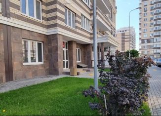 Продается 2-ком. квартира, 63.8 м2, Краснодар, улица им. Мурата Ахеджака, 12к1, Прикубанский округ