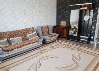 Сдается 2-комнатная квартира, 68.7 м2, Псков, улица Алексея Алёхина, 14