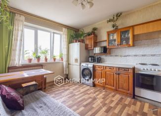 Продам 3-комнатную квартиру, 80 м2, Санкт-Петербург, Рыбацкий проспект, 29к1