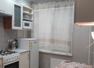 Сдаю в аренду 3-ком. квартиру, 57 м2, Москва, Азовская улица, 37к2, район Зюзино