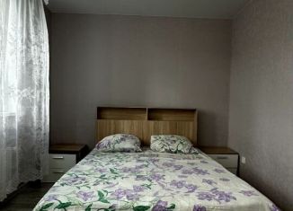 Сдаю 2-ком. квартиру, 56 м2, Туапсе, улица Портовиков, 39/4